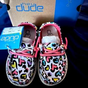 Only the hottest trend now, HEY DUDES!!!!!